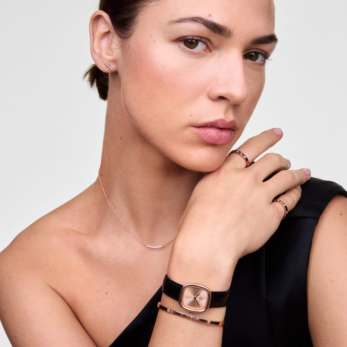Mirelle Eternity Necklace Rose Gold
